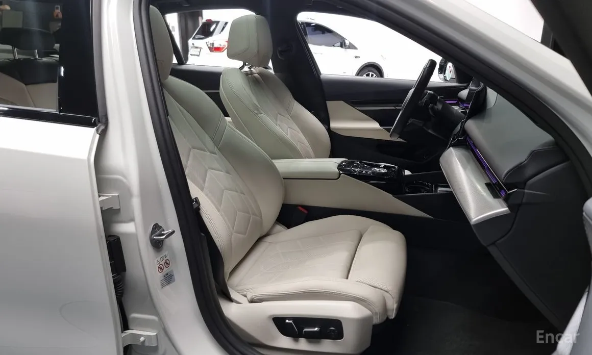 BMW 5 Series 2023 520i M Sport