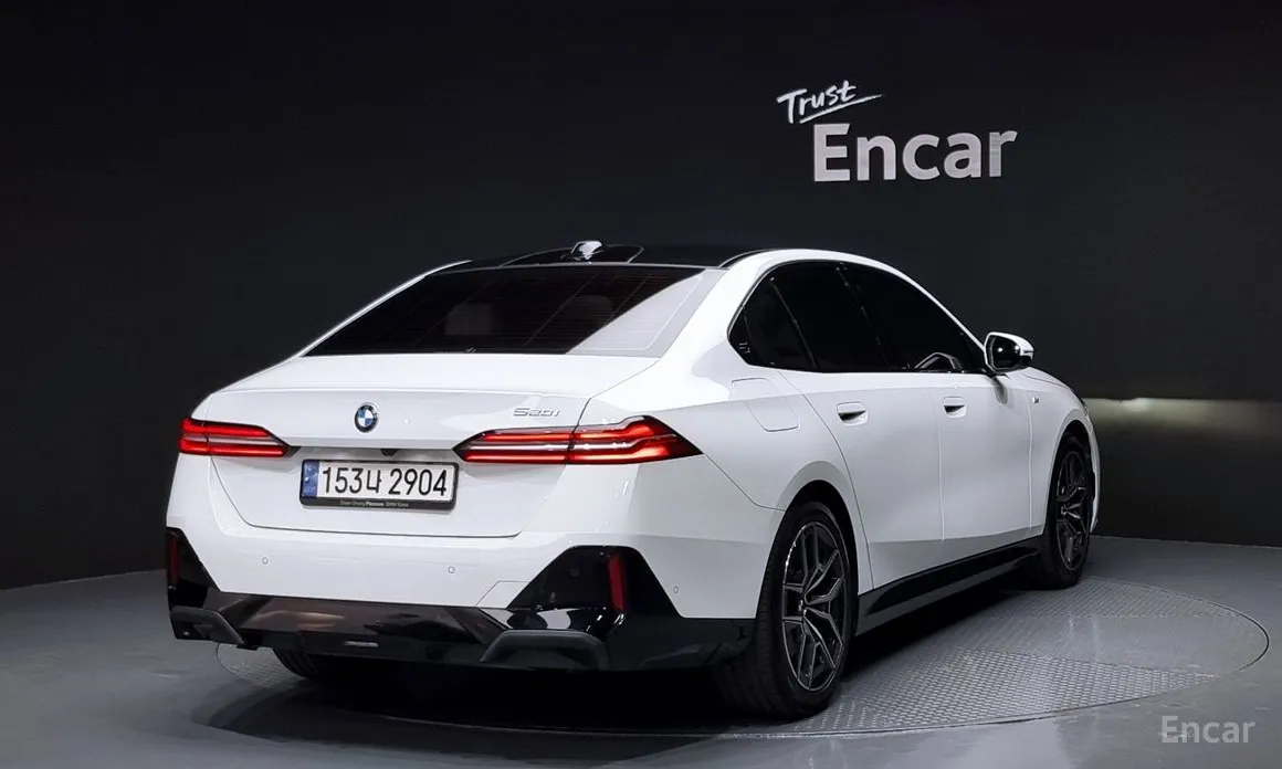 BMW 5 Series 2023 520i M Sport