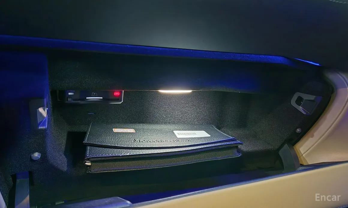 Mercedes-Benz SL-Class 2023 AMG SL63 4MATIC+ Manufaktur