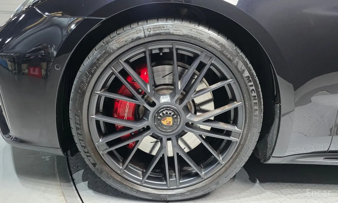 Porsche Panamera 2024 4.0 GTS