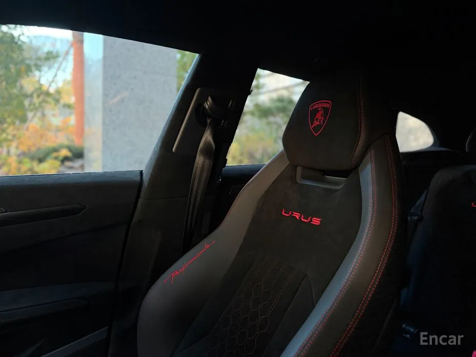 Lamborghini Urus 2018 4.0 V8 Performante