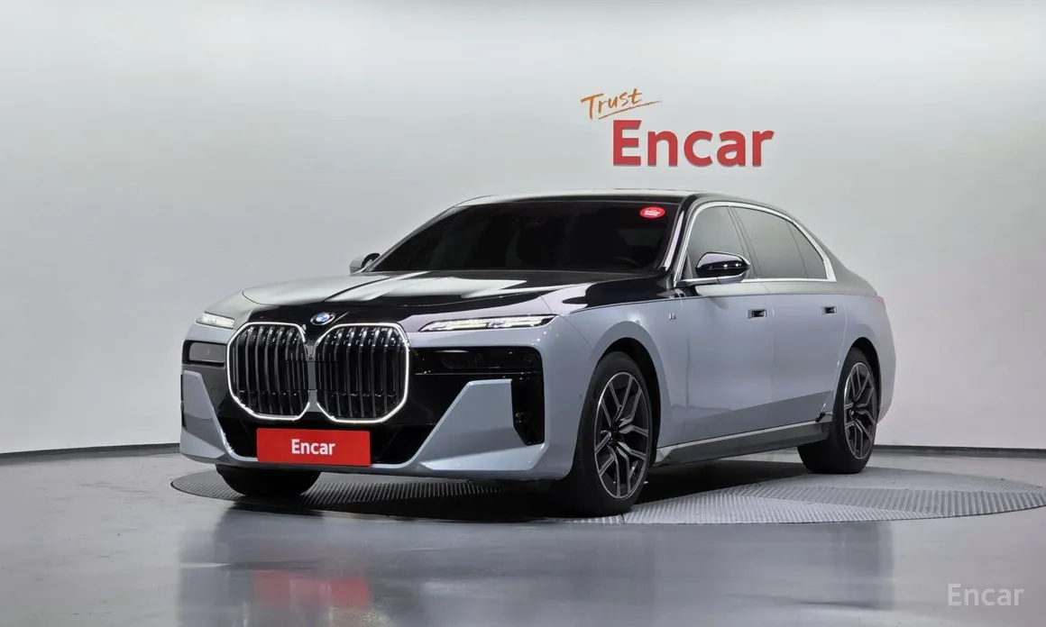 BMW 7 Series 2022 740i xDrive M Sport Limited