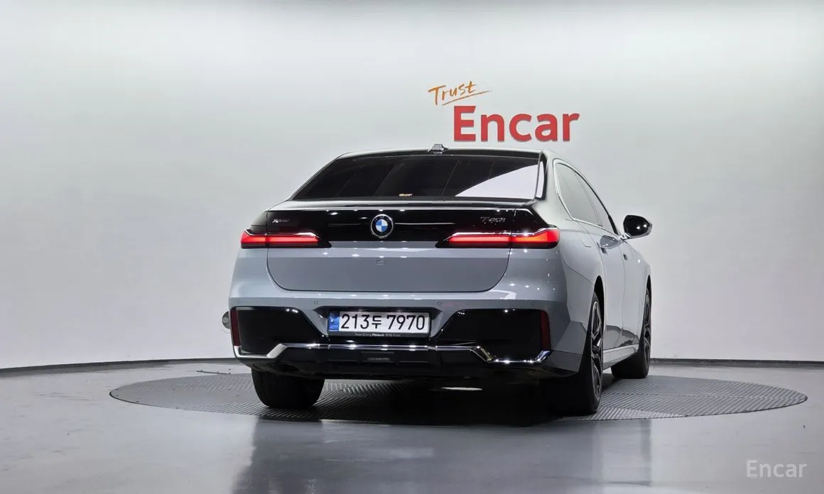 BMW 7 Series 2022 740i xDrive M Sport Limited