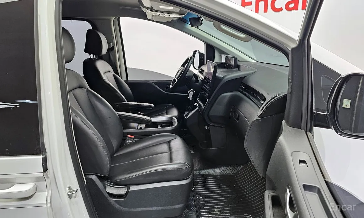 Hyundai Staria 2021 Cargo 5-Seater