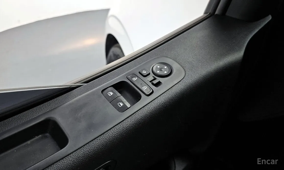 Hyundai Staria 2021 Cargo 5-Seater