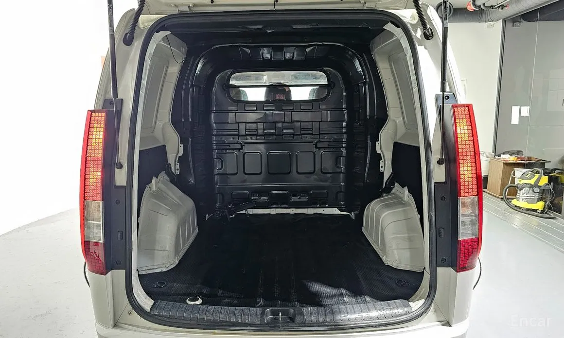 Hyundai Staria 2021 Cargo 5-Seater