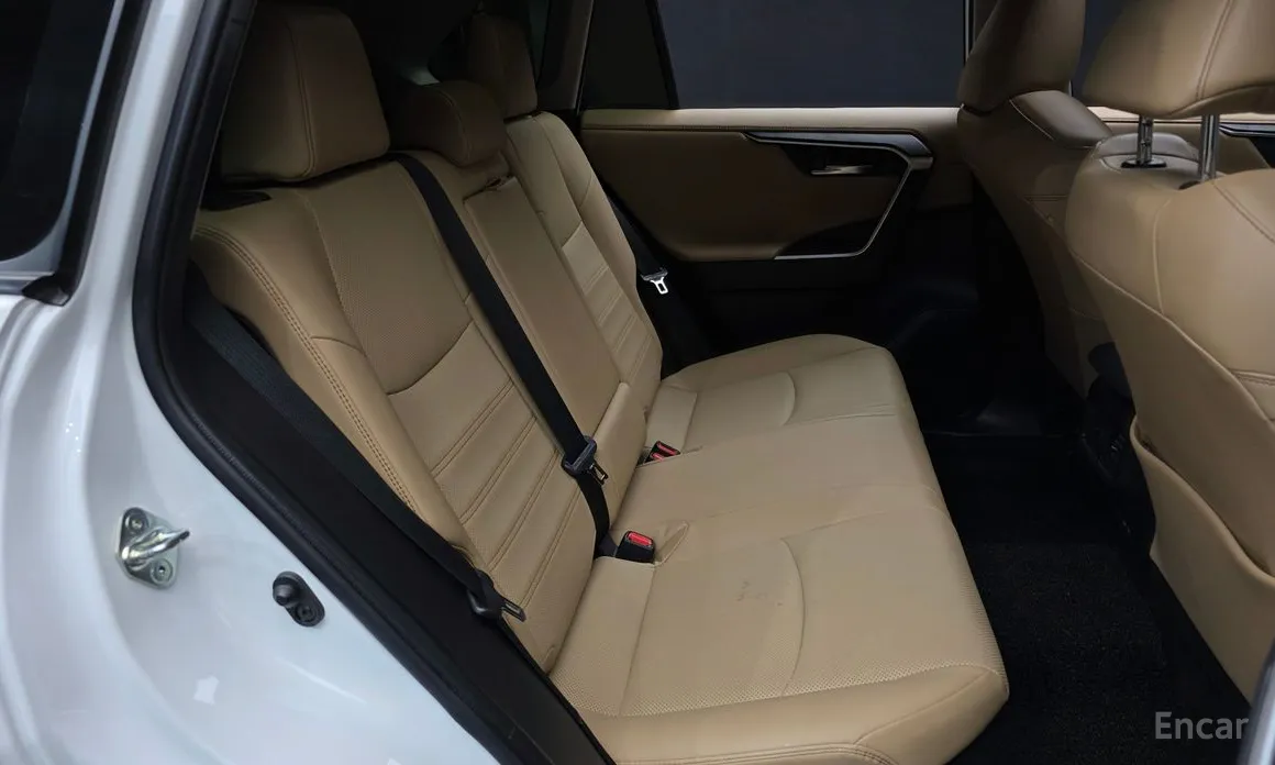 Toyota RAV4 2019 2,5 4WD Hybrid LTD