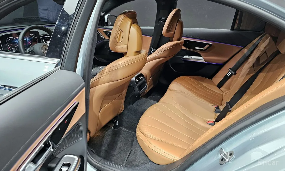 Mercedes-Benz E-Class 2024 E200 Avantgarde