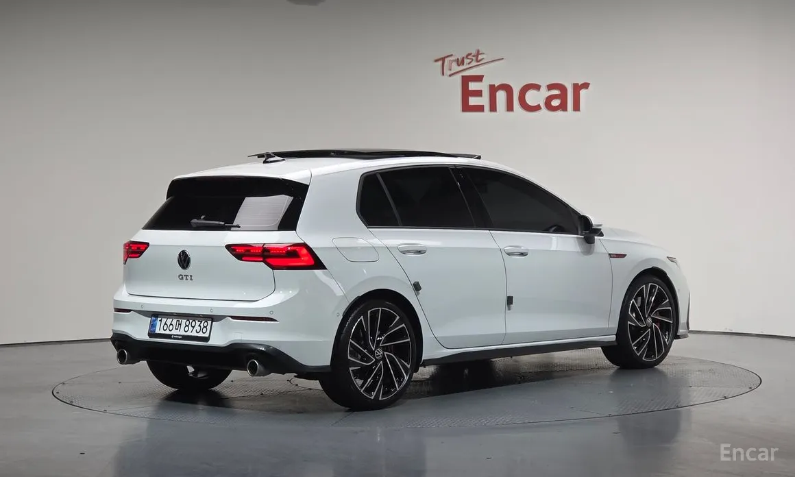 Volkswagen Golf 2022 2.0 GTI