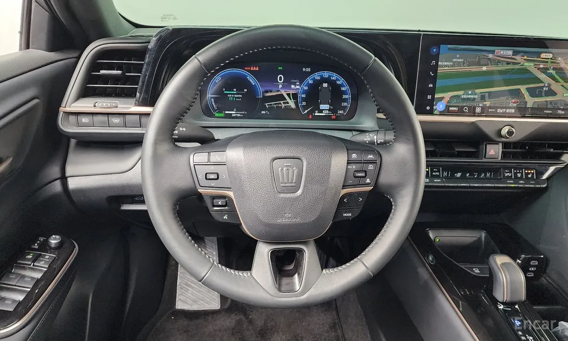 Toyota Crown 2023 2.5 4WD Hybrid