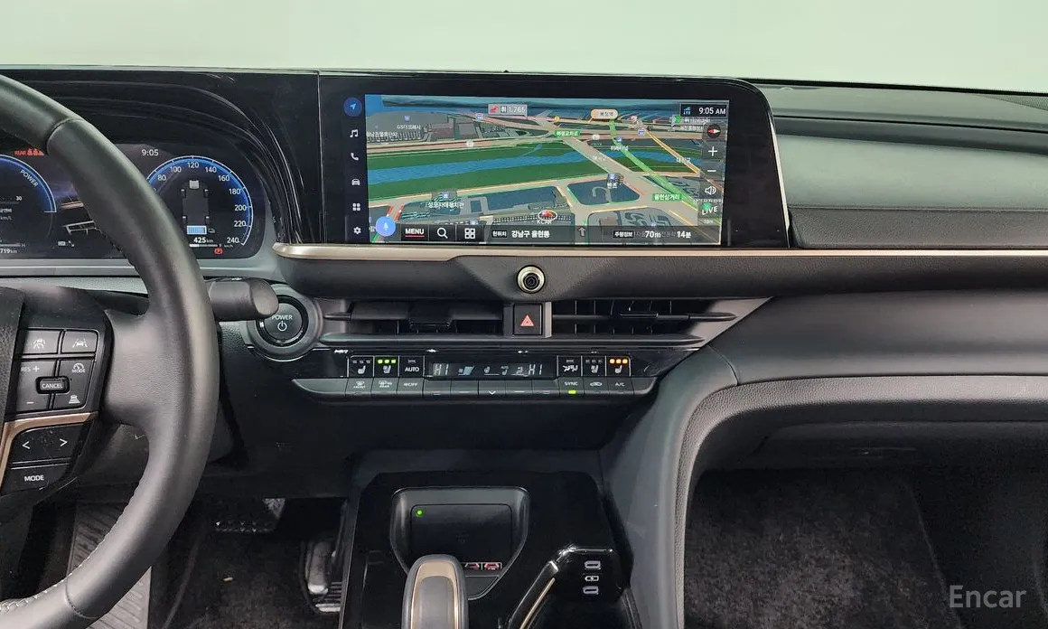 Toyota Crown 2023 2.5 4WD Hybrid