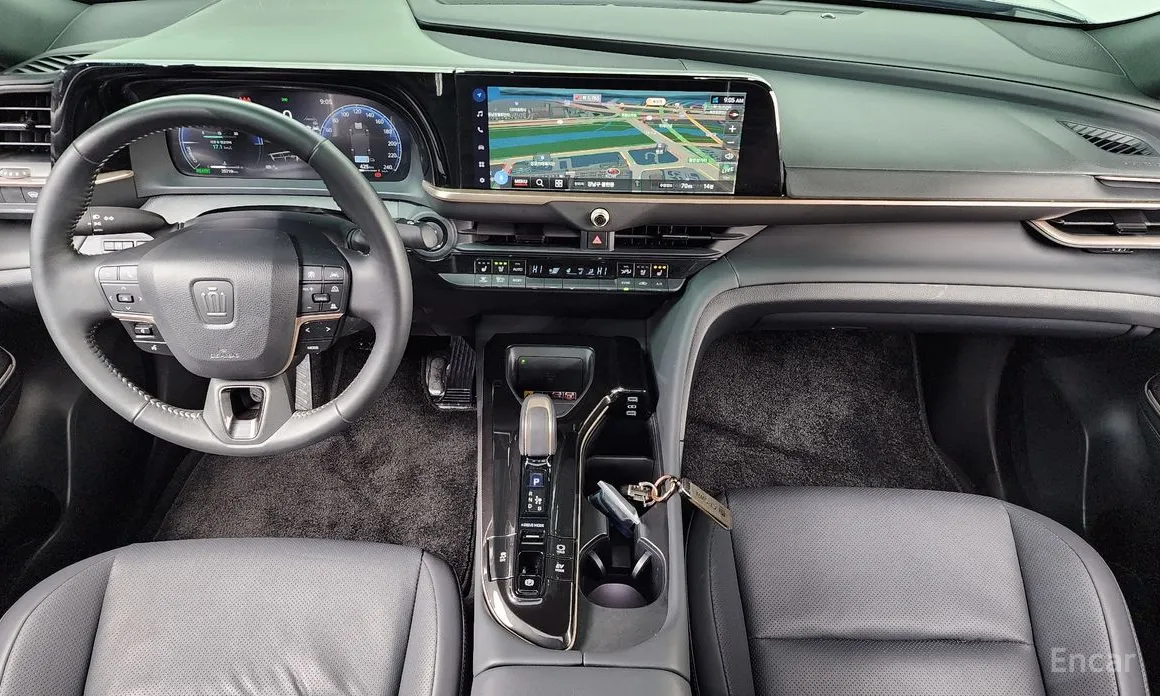 Toyota Crown 2023 2.5 4WD Hybrid