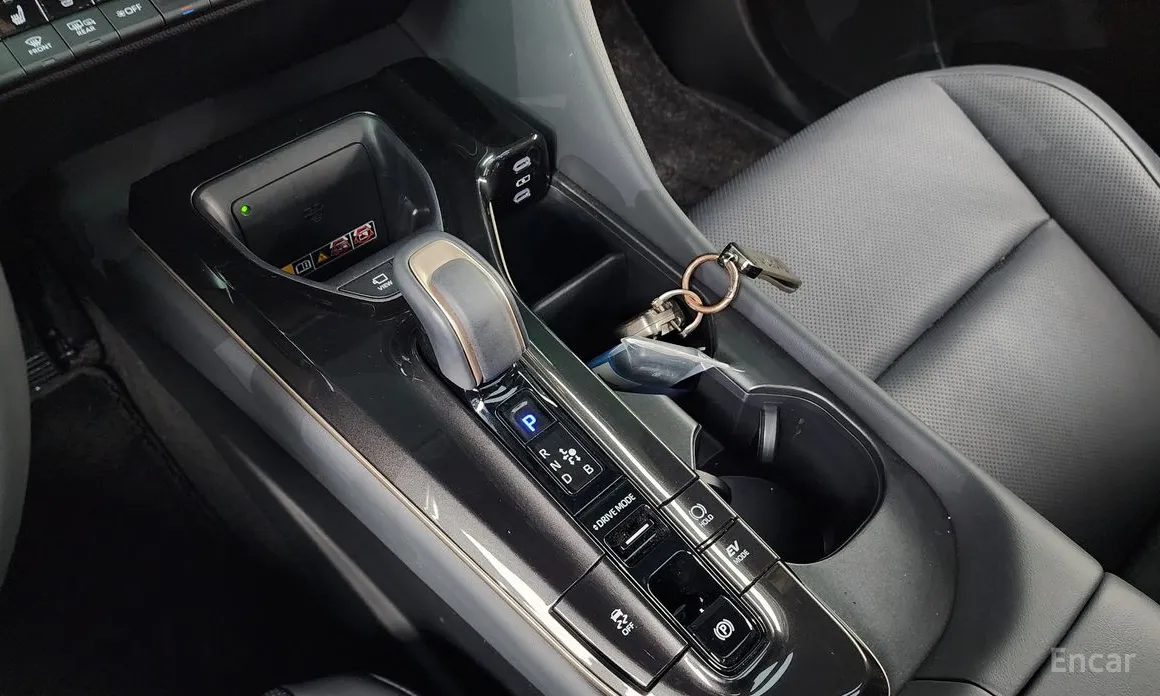 Toyota Crown 2023 2.5 4WD Hybrid