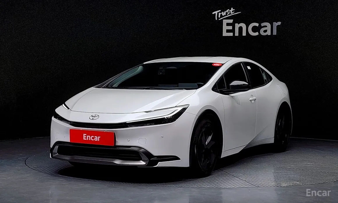 Toyota Prius 2023 2.0 PHEV SE