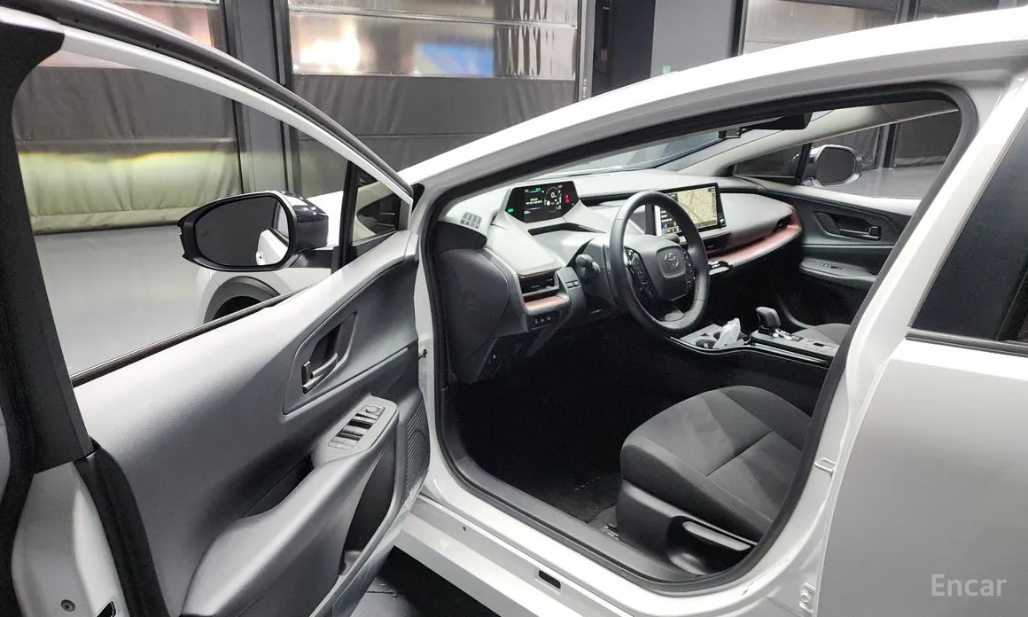 Toyota Prius 2023 2.0 PHEV SE