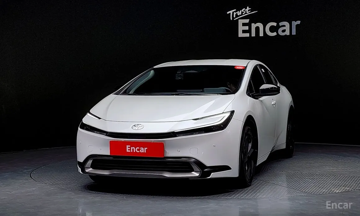 Toyota Prius 2023 2.0 PHEV SE