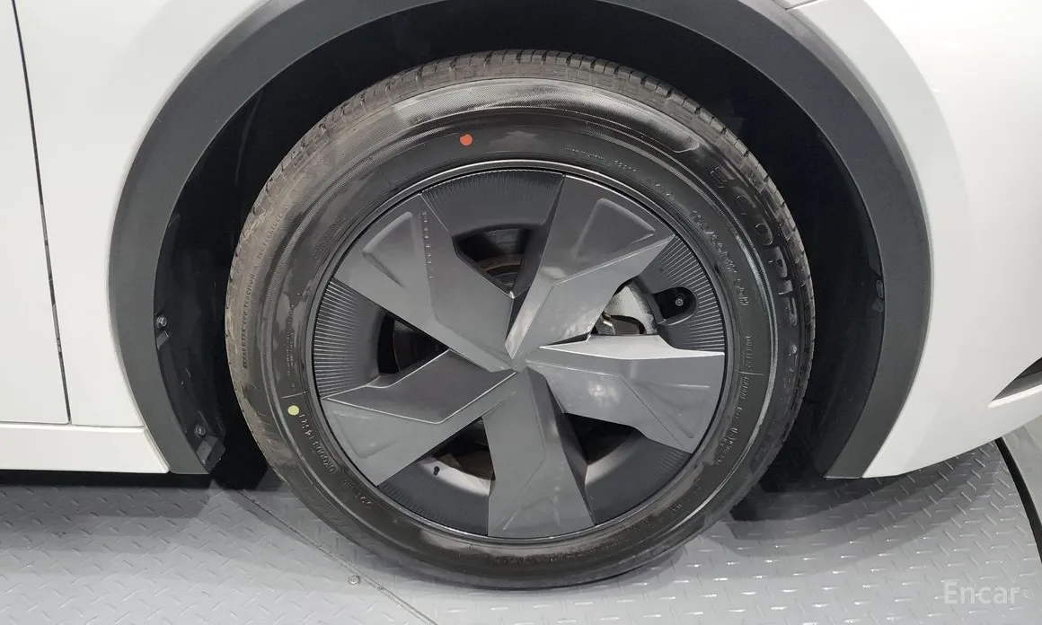 Toyota Prius 2023 2.0 PHEV SE