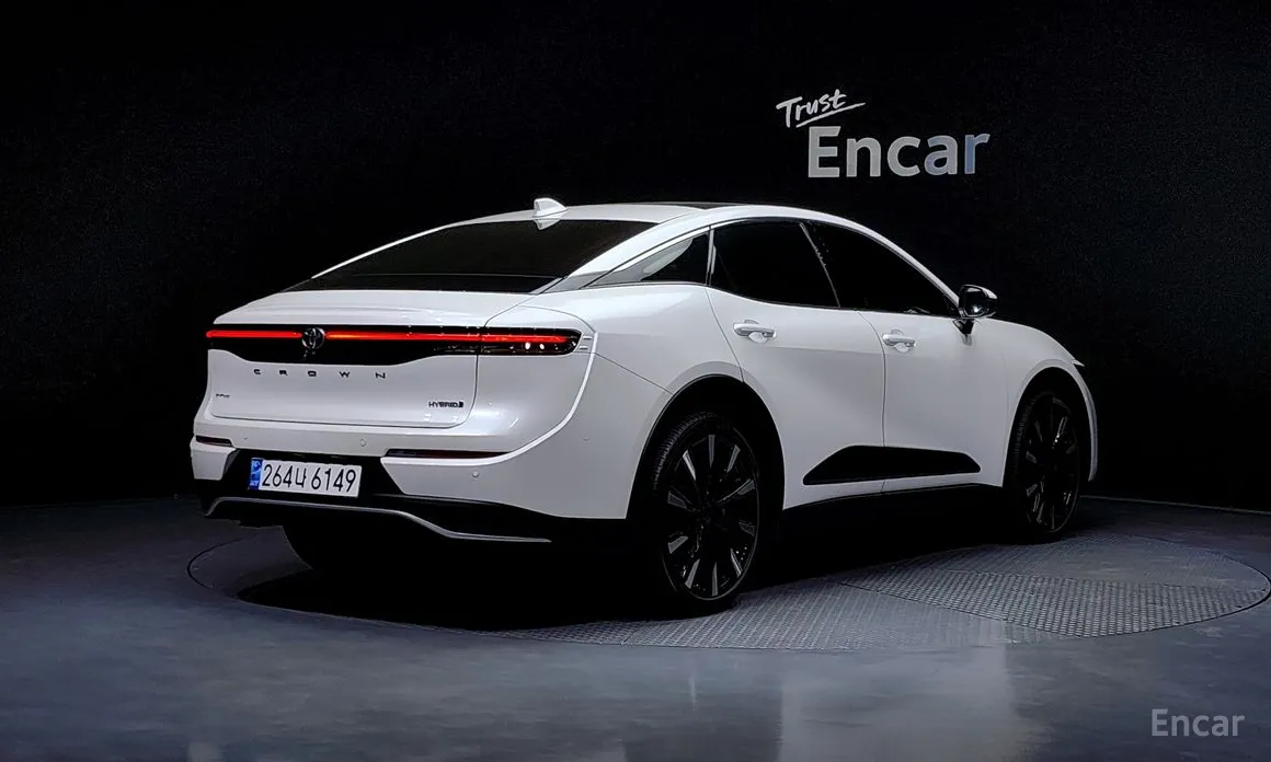 Toyota Crown 2023 2.4 4WD Dual Boost HYbrid