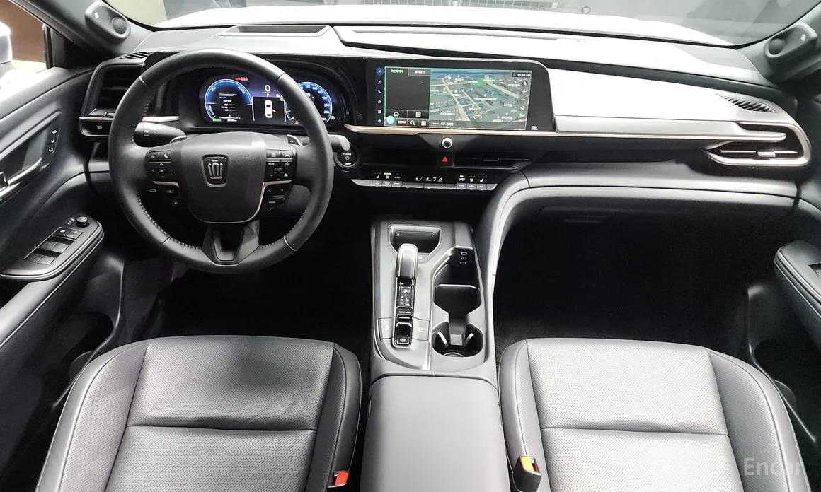 Toyota Crown 2023 2.4 4WD Dual Boost HYbrid