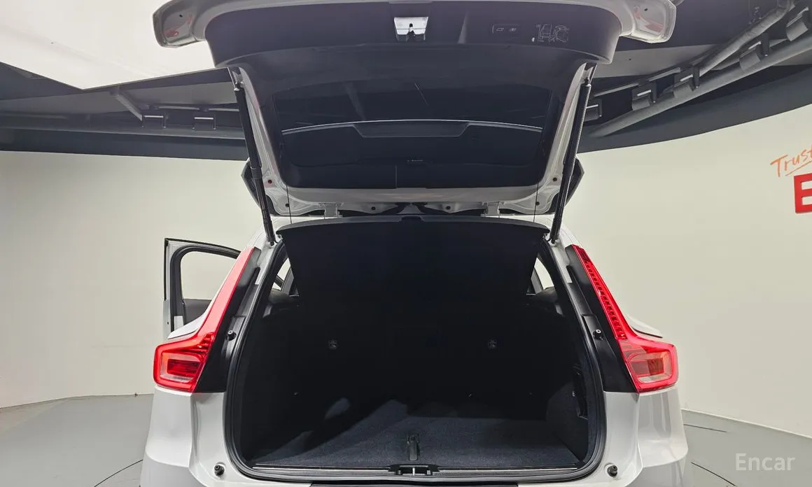 Volvo XC40 2018 B4 Inscription