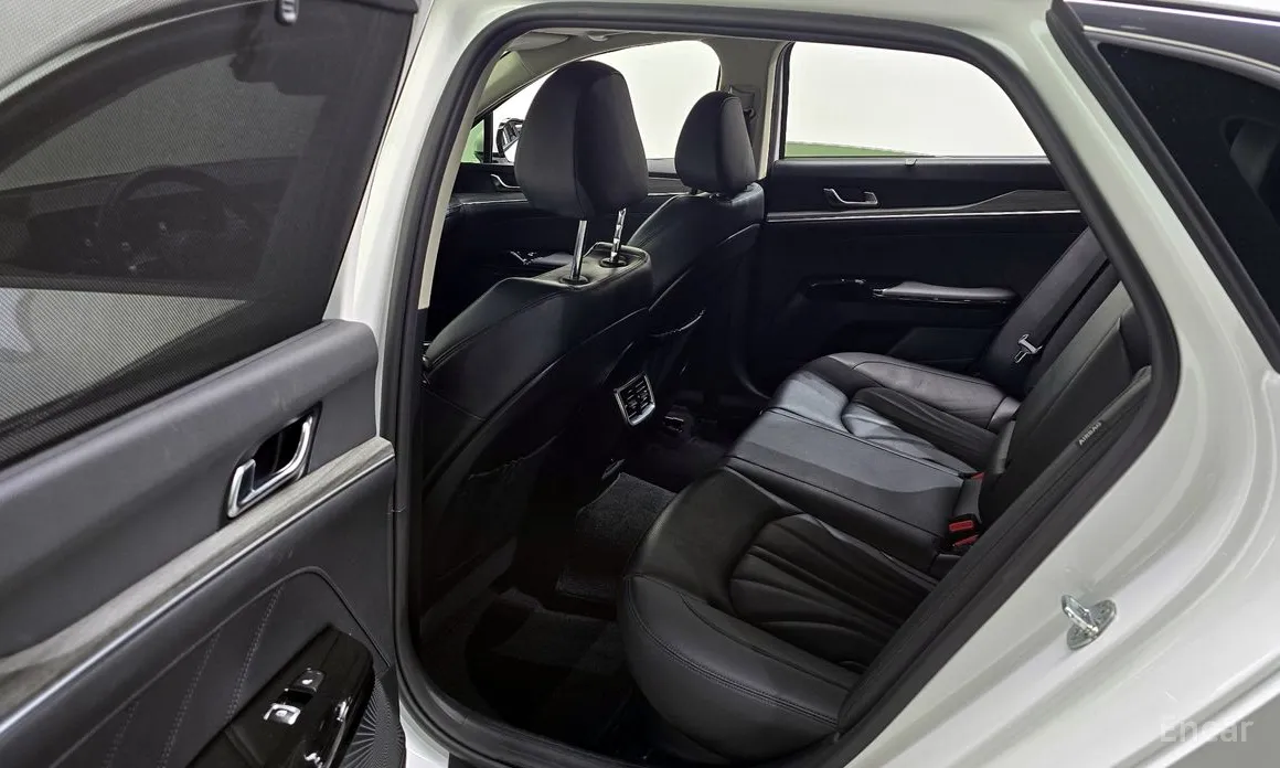 Kia K5 2023 Signature