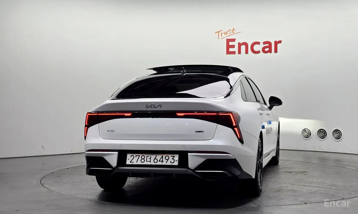 Kia K5 2023 Signature