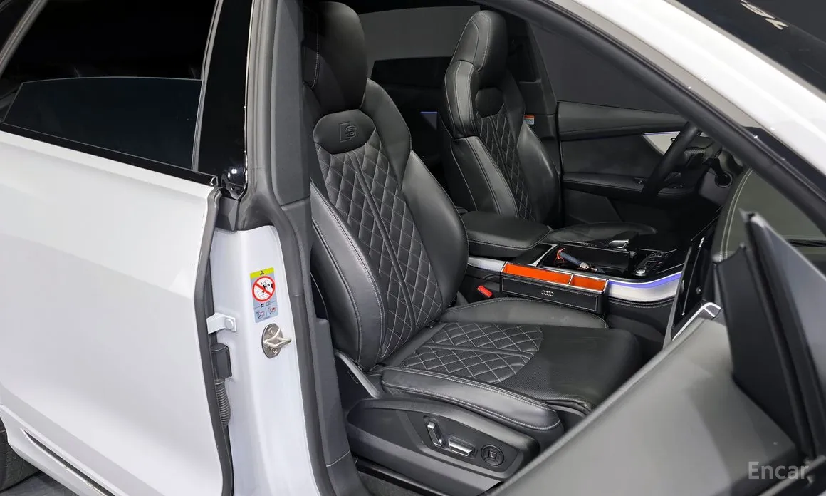 Audi Q8 2018 55 TFSI Quattro Premium