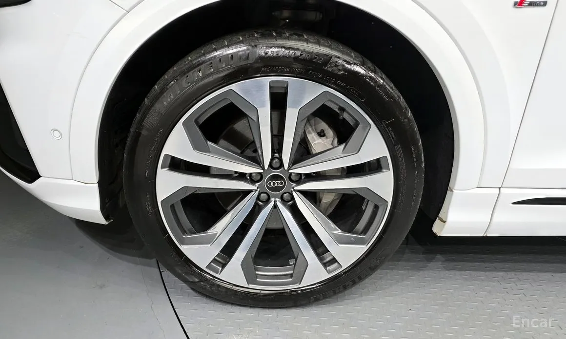 Audi Q8 2018 55 TFSI Quattro Premium