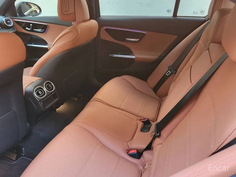 Mercedes-Benz C-Class 2022 C300 4MATIC Avantgarde