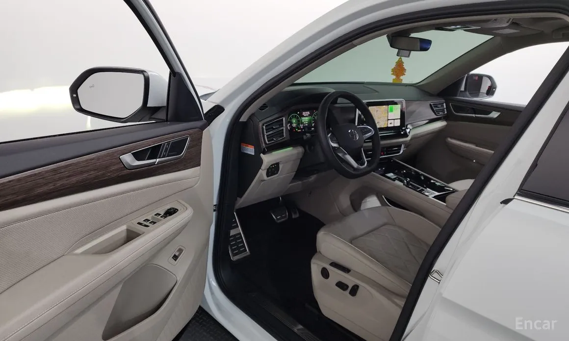 Volkswagen Atlas 2017 2.0 TSI R-LINE 7-Seater