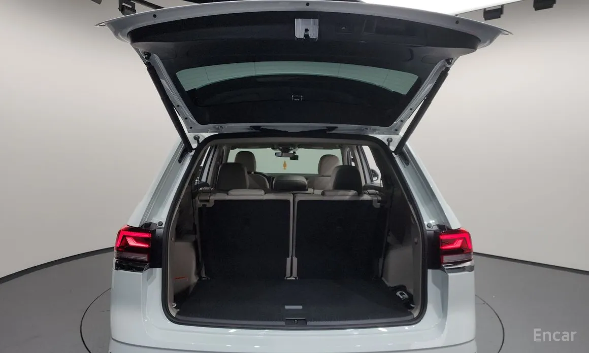 Volkswagen Atlas 2017 2.0 TSI R-LINE 7-Seater