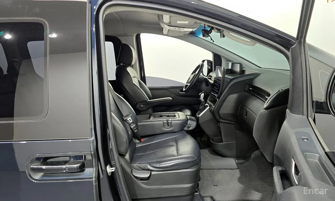 Hyundai Staria 2021 Tourer 11-Seater