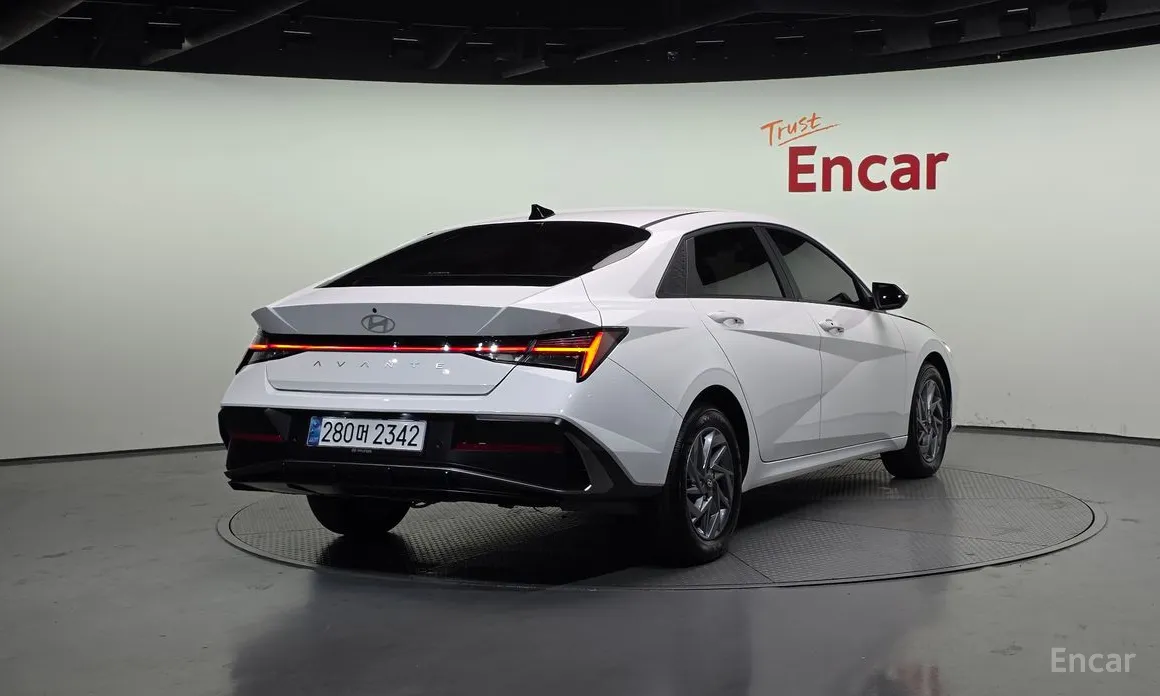 Hyundai Avante 2023 1.6