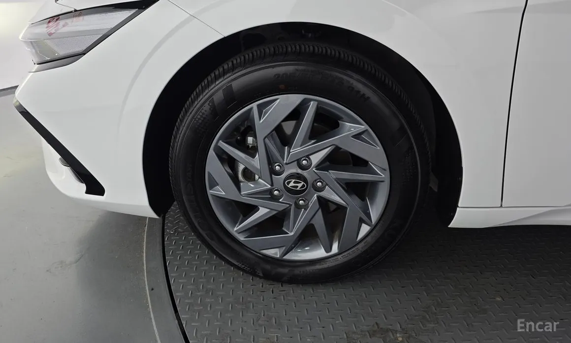Hyundai Avante 2023 1.6