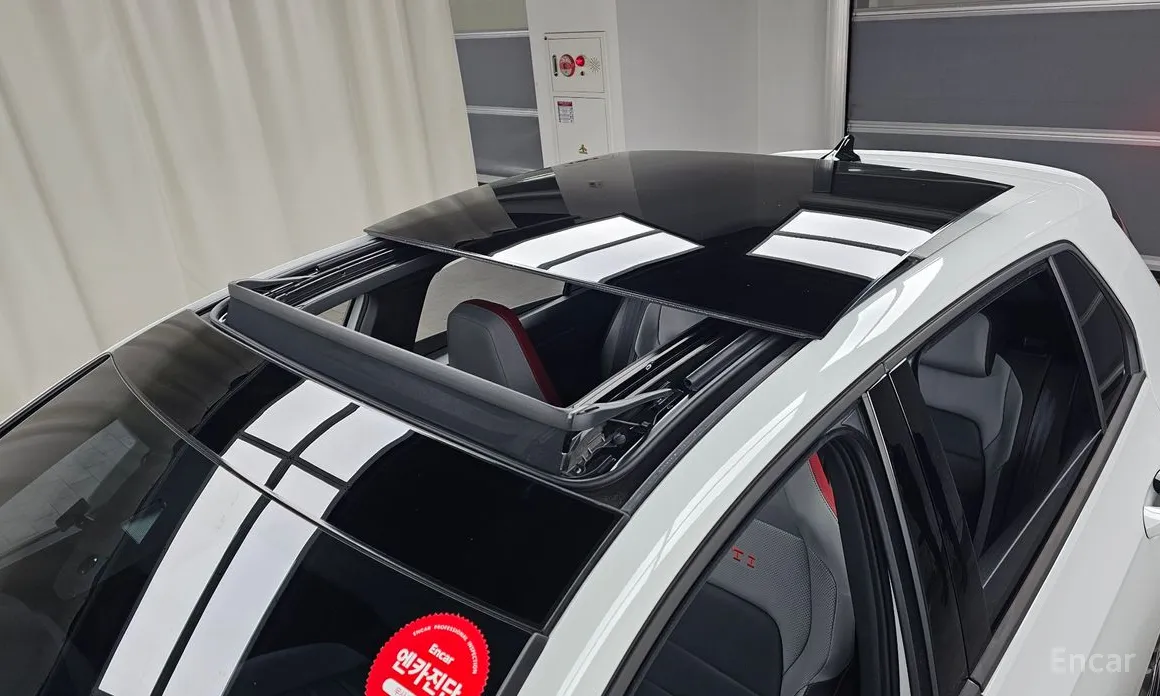 Volkswagen Golf 2022 2.0 GTI