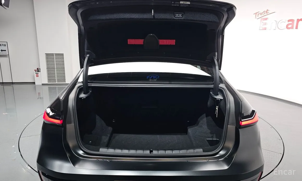 BMW 7 Series 2022 740i sDrive M Sport