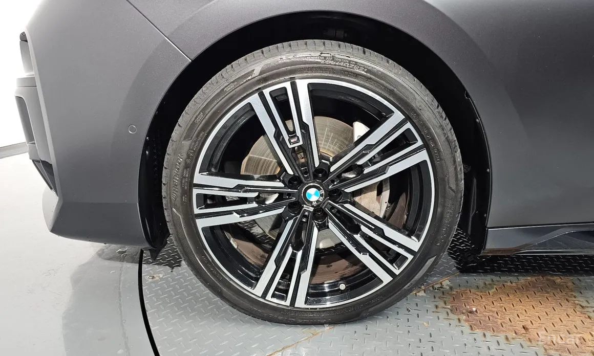 BMW 7 Series 2022 740i sDrive M Sport
