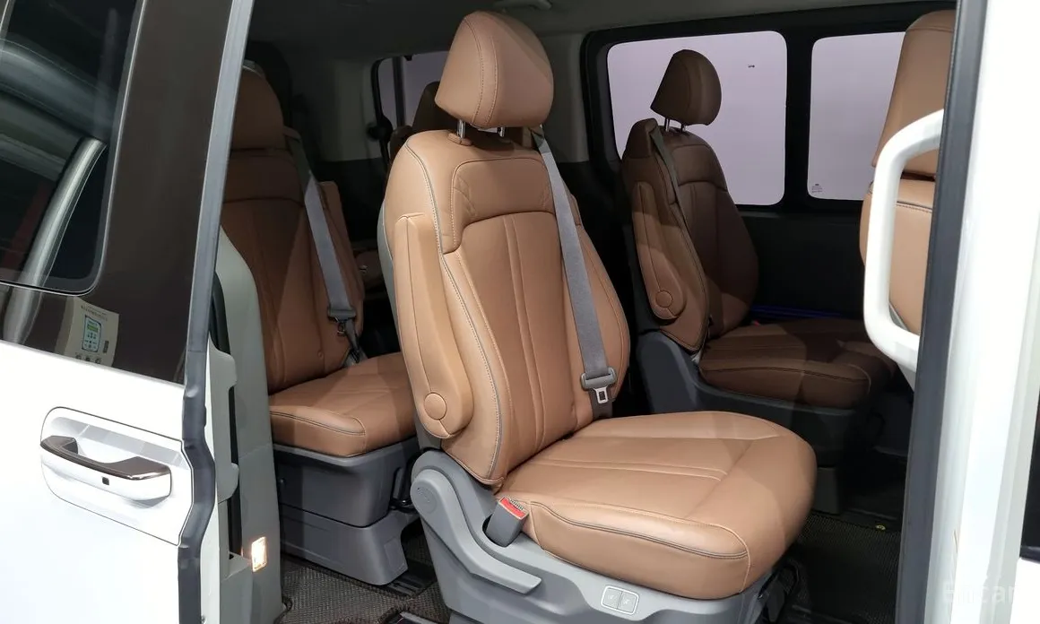 Hyundai Staria 2021 L3.5 Lounge 9-Seater
