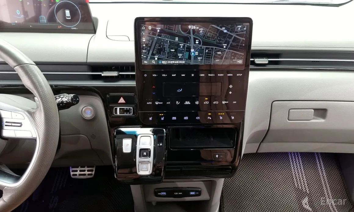 Hyundai Staria 2021 L3.5 Lounge 9-Seater