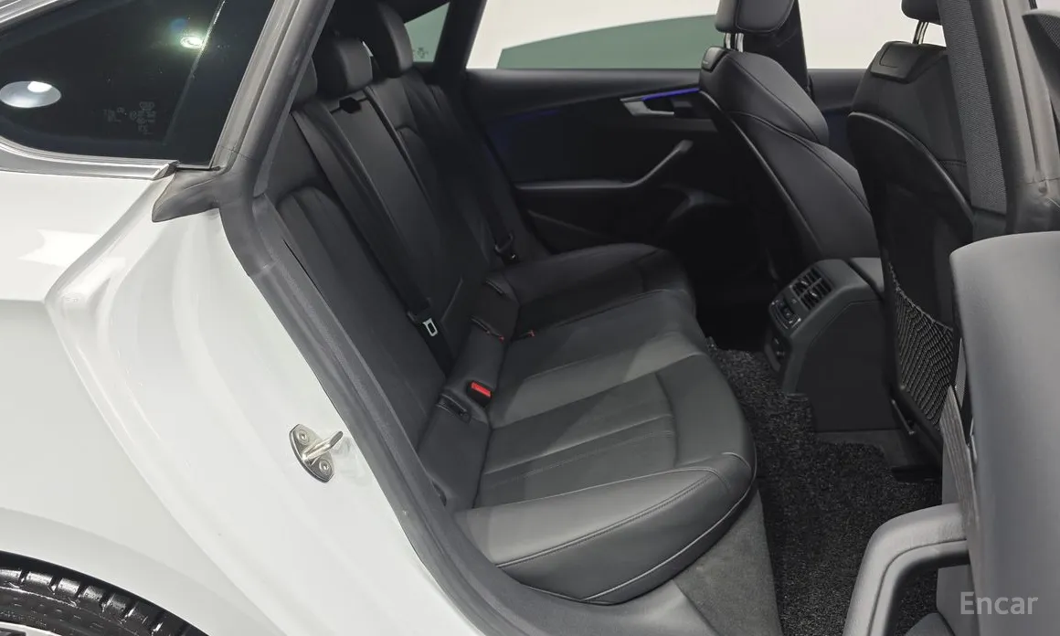 Audi A5 2017 40 TFSI Quattro Premium Sportback