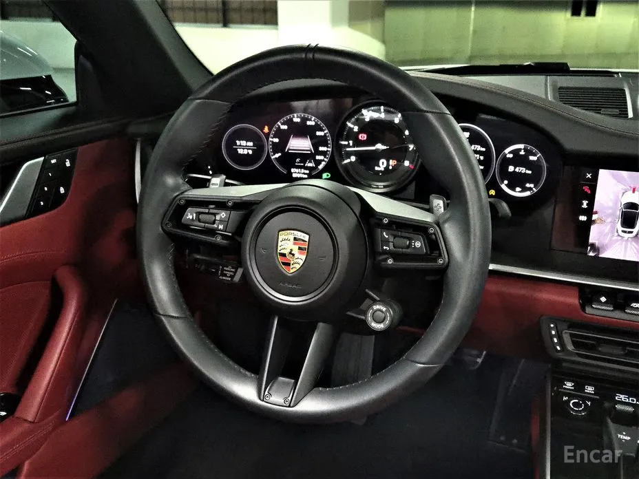 Porsche 911 2019 Carrera 4 Cabriolet