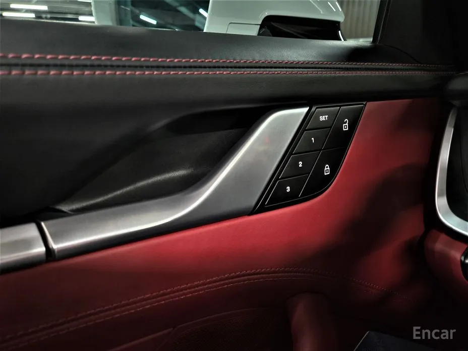 Porsche 911 2019 Carrera 4 Cabriolet