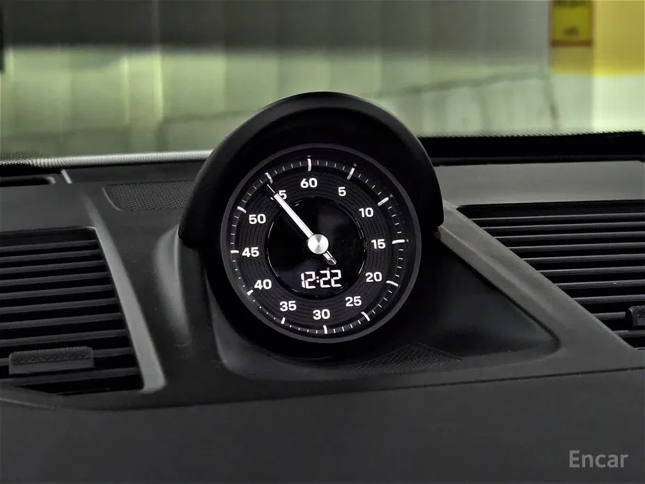 Porsche 911 2019 Carrera 4 Cabriolet