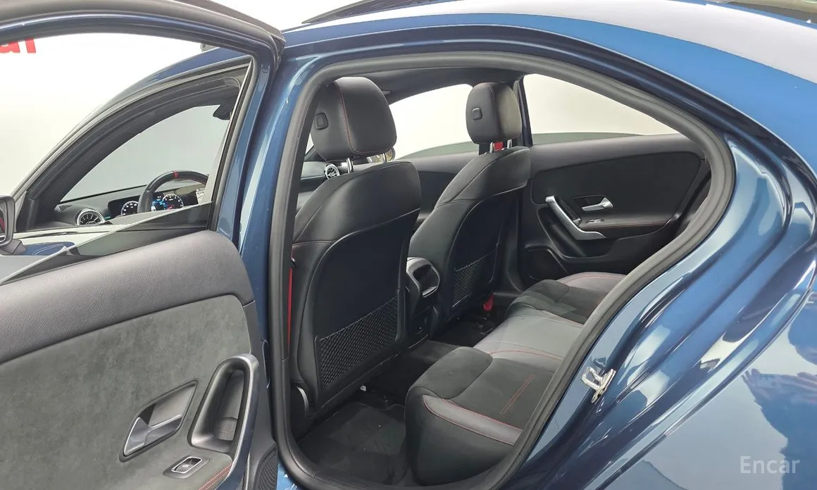 Mercedes-Benz A-Class 2019 AMG A35 4MATIC Sedan