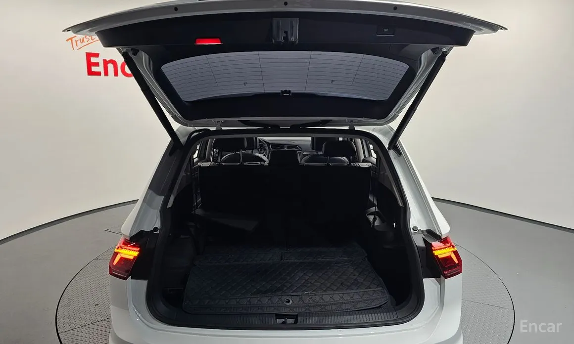 Volkswagen Tiguan 2018 2.0 TSI Prestige