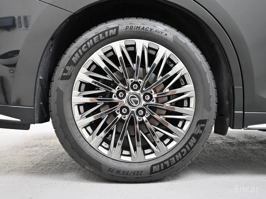 Lexus LM 2024 500h Royal