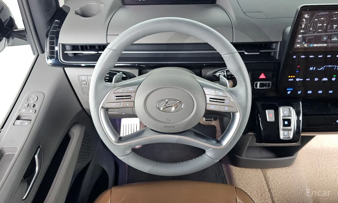 Hyundai Staria 2021 Lounge 7-Seater