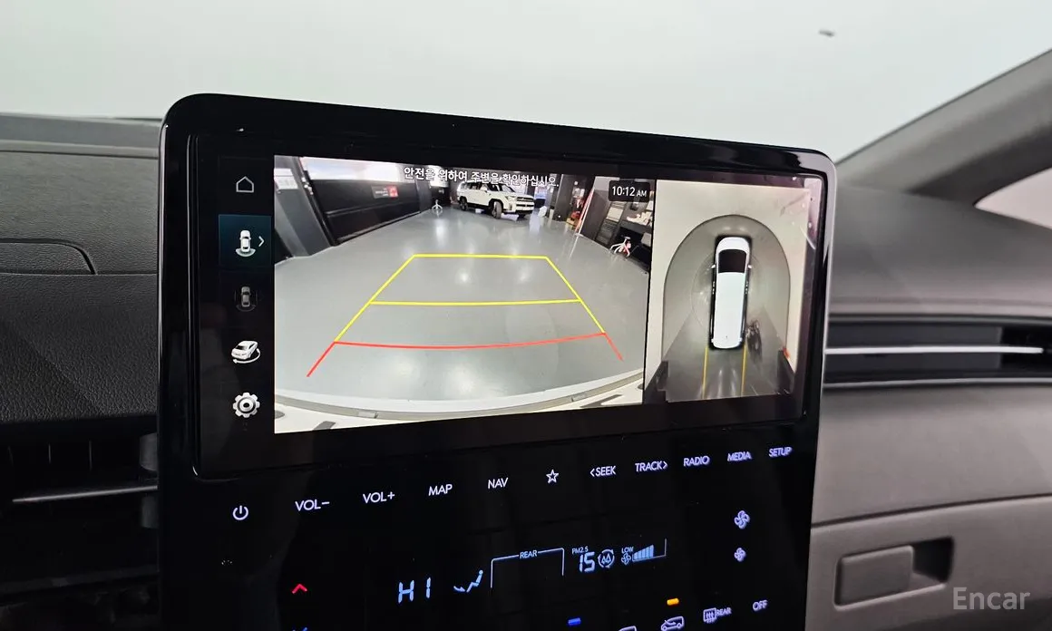 Hyundai Staria 2021 Lounge 7-Seater