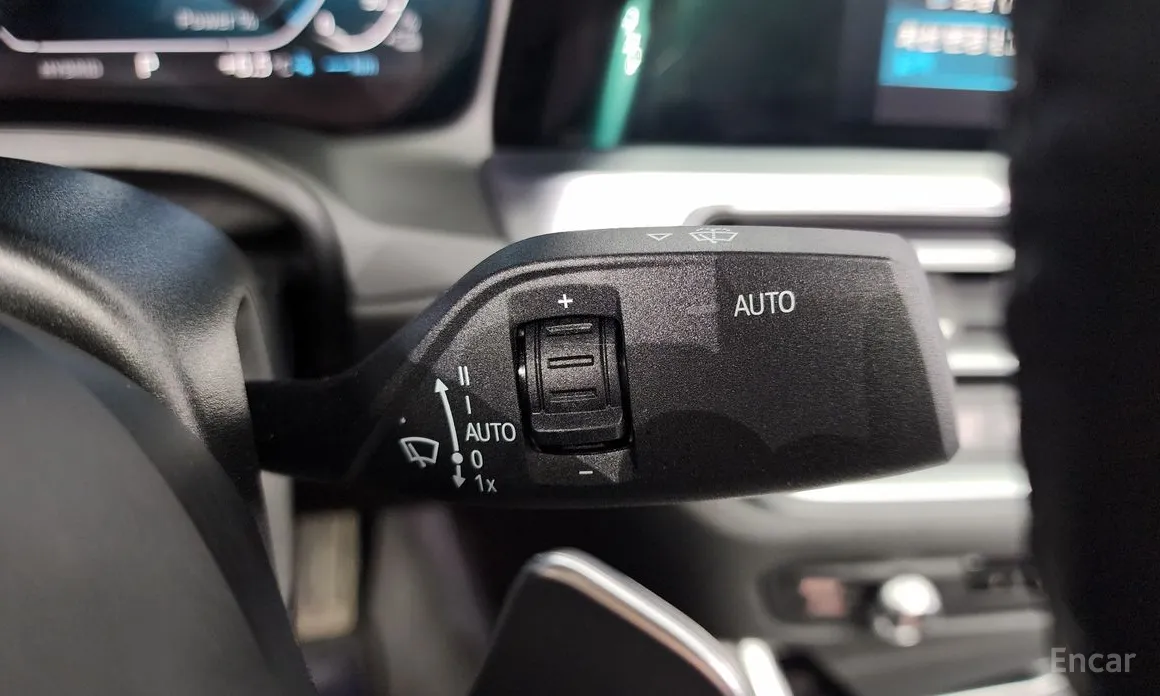 BMW 3 Series 2019 320e M Sports