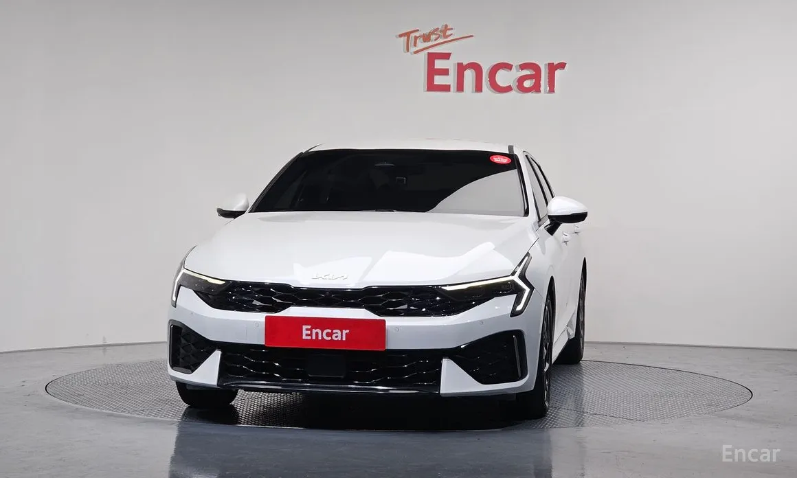 Kia K5 2023 Signature